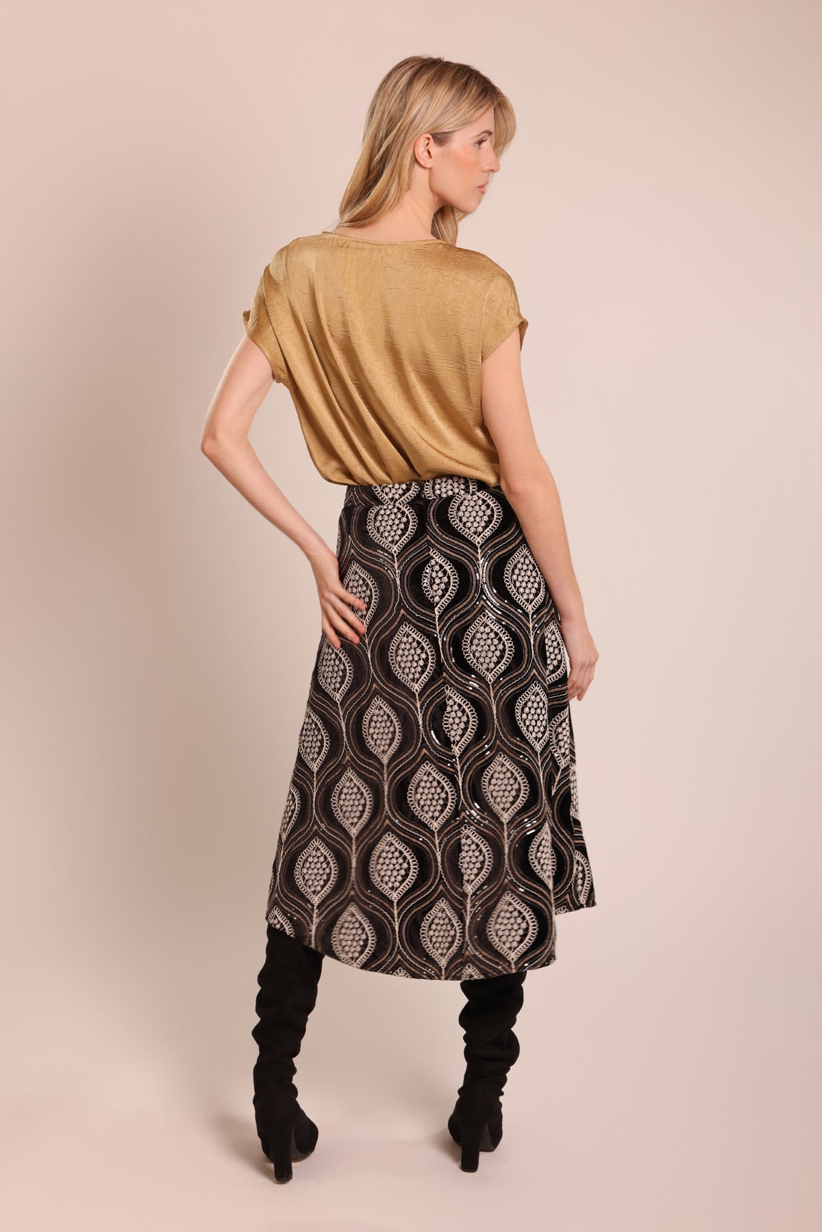 Traffic People Love & Anarchy Skirt