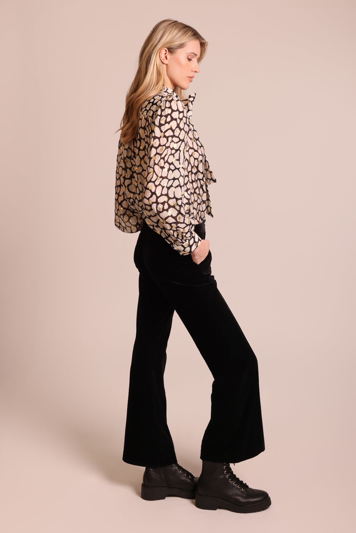 Traffic People Stone Bonnie Shirt