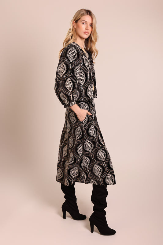 Traffic People Love & Anarchy Skirt